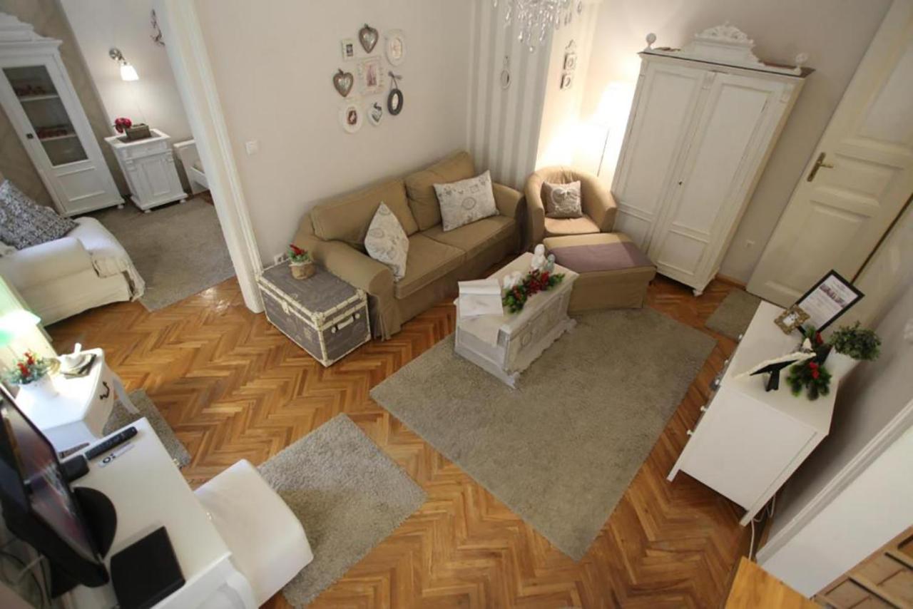 Vintage Apartment At Basilica Budapest Exterior photo